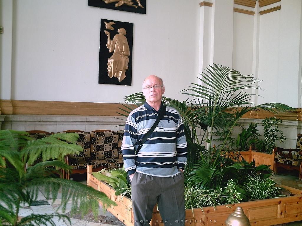 ORAN 04 2007 07 HALL DE LA MAIRIE D ORAN.JPG